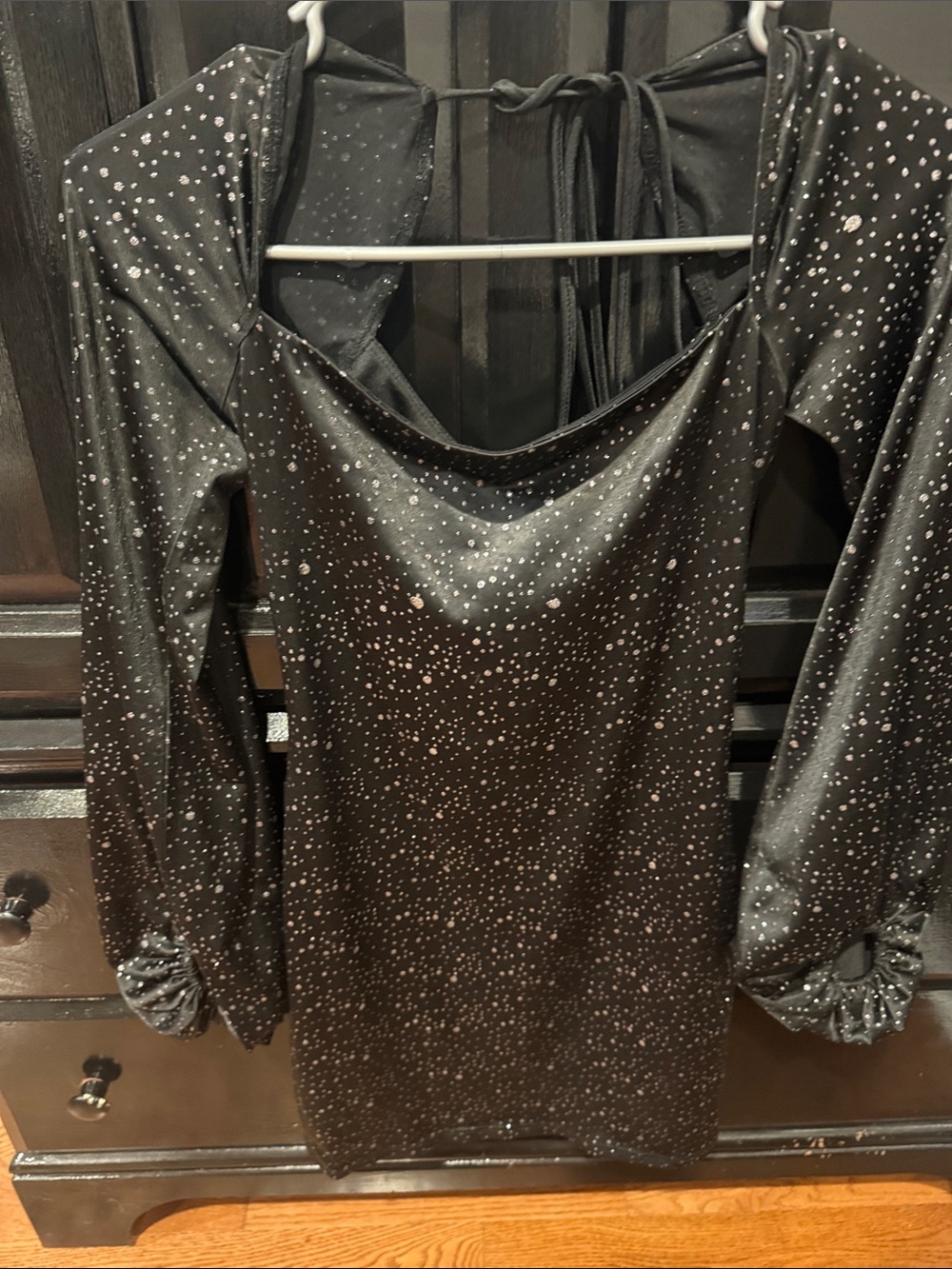 Lucy in the Sky Black Long-Sleeve Sparkle Tie-Back Dress